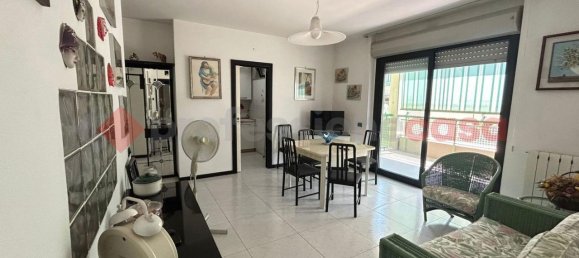 Квартира с 3 комнатами в Бари, Италия № 167266 11