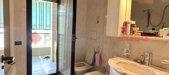 Квартира с 3 комнатами в Бари, Италия № 167266 9