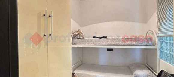 Квартира с 3 комнатами в Бари, Италия № 167266 6