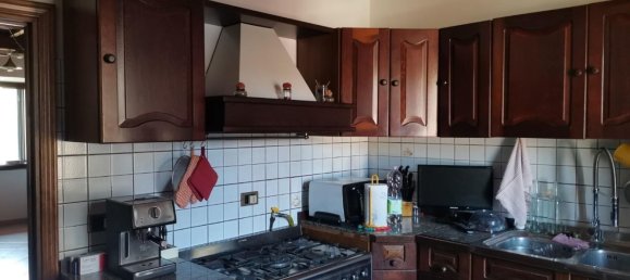 4 rooms Apartment in Poggibonsi, Italy No. 191620 18
