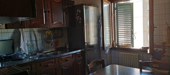 4 rooms Apartment in Poggibonsi, Italy No. 191620 16
