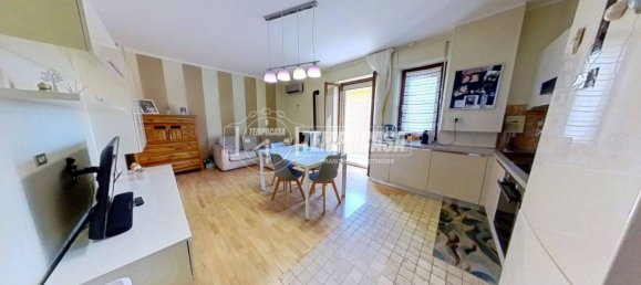 2 bedrooms Apartment in Monte Urano, Italy No. 300494 5