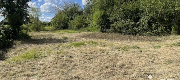 999m² Land in Chemille-sur-Deme, France No. 217898 5