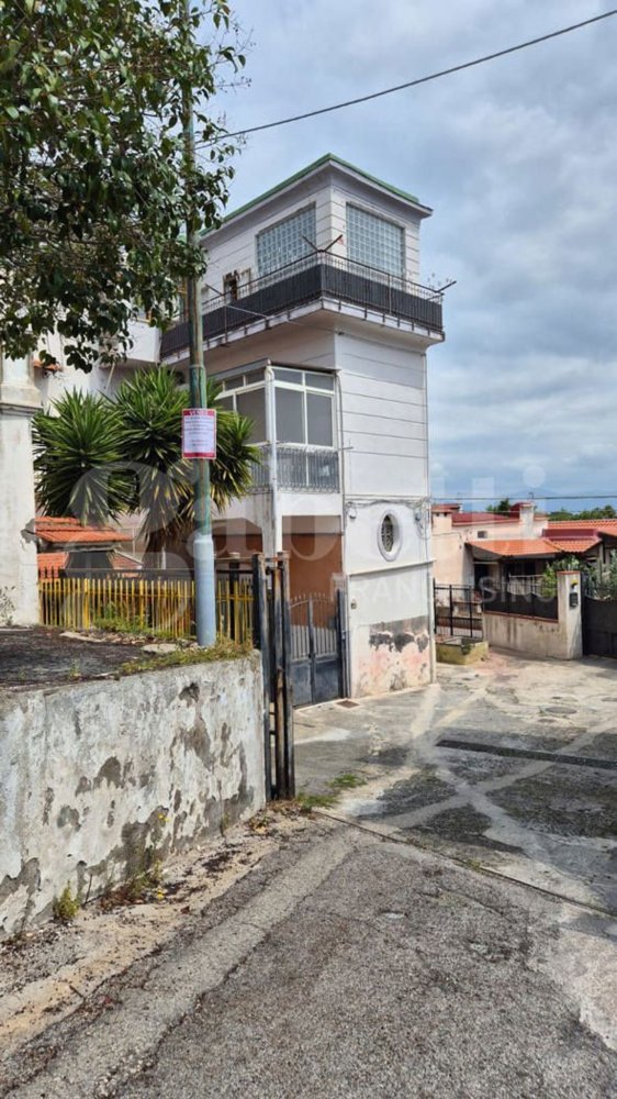 2 bedrooms Apartment in Boscotrecase, Italy No. 340054