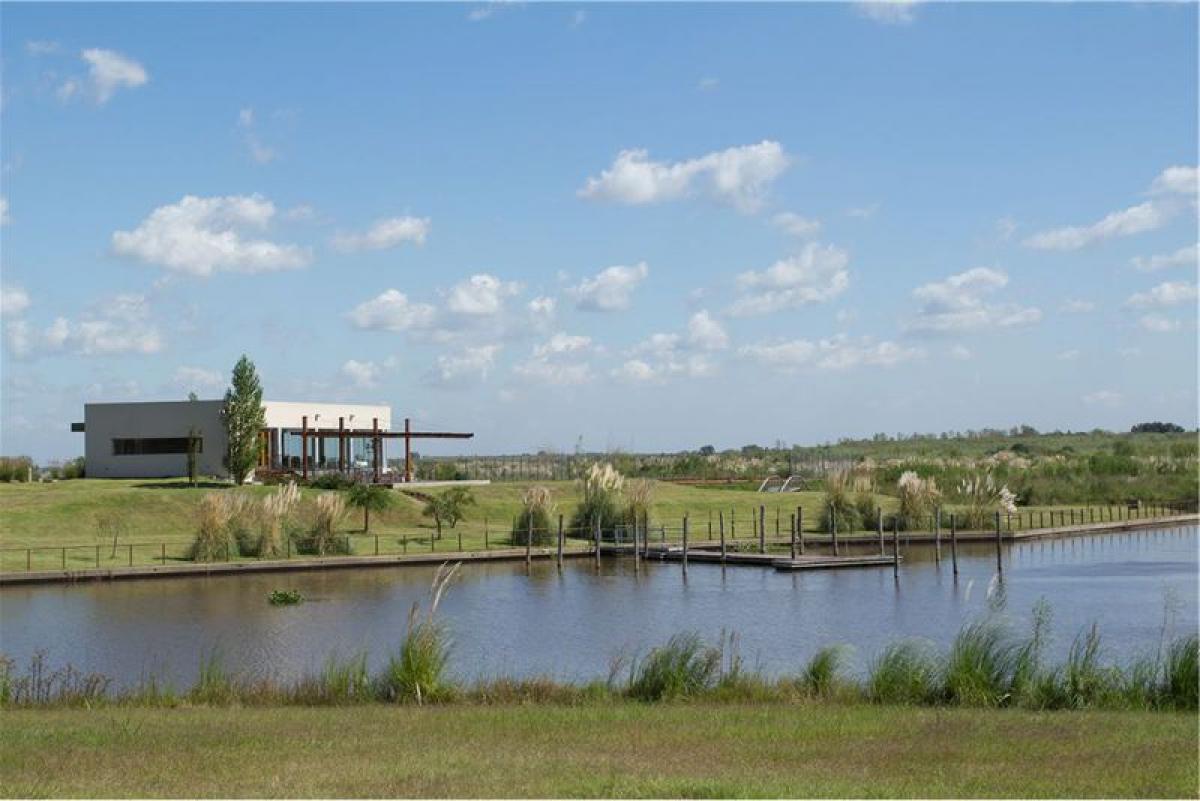 Grundstück in Escobar, Argentina, Nr. 117956