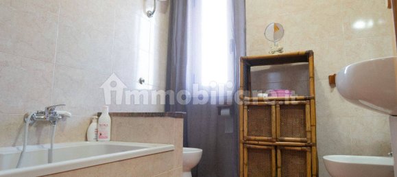 4 bedrooms Villa in Parete, Italy No. 225157 17