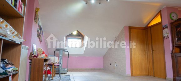 4 bedrooms Villa in Parete, Italy No. 225157 25