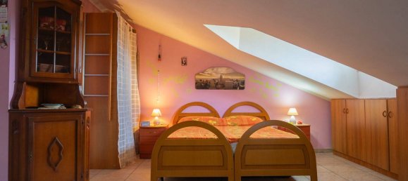 4 bedrooms Villa in Parete, Italy No. 225157 27