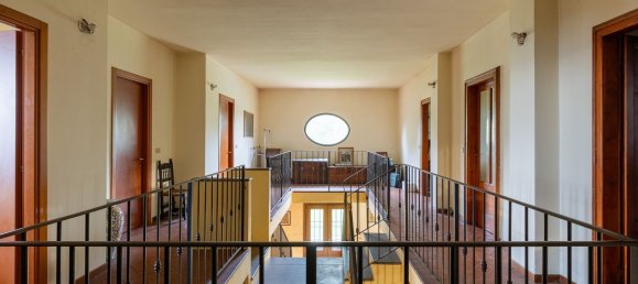 Вилла с 7 комнатами в Малальберго, Италия № 175754 25