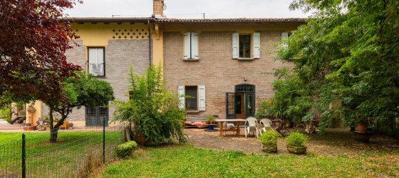 Вилла с 7 комнатами в Малальберго, Италия № 175754 4