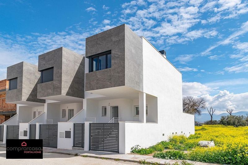 4 bedrooms Townhouse in Granada, Spain No. 226058