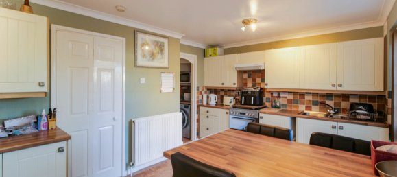 House in Clevedon, United Kingdom No. 2454 5