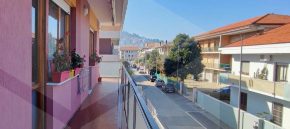 Apartamento de 4 habitaciónes en Montesilvano, Italy No. 17535 4