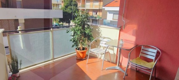 Apartamento de 4 habitaciónes en Montesilvano, Italy No. 17535 6
