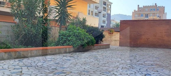 Apartamento de 4 habitaciónes en Montesilvano, Italy No. 17535 17