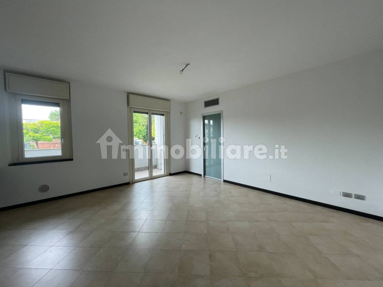 3 غرف نوم شقة في Romano di Lombardia, Italy رقم 62097