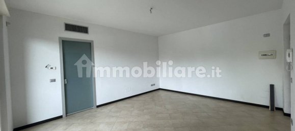 3 chambres Appartement à Romano di Lombardia, Italy No. 62097 6