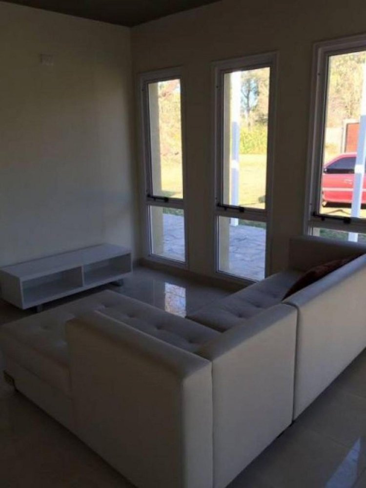 3 bedrooms House in Ezeiza, Argentina No. 15966