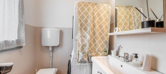 Дуплекс с 2 спальнями в Реджо Эмилия, Италия № 273382 12