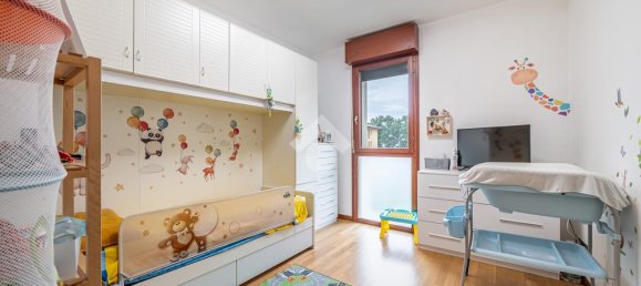 Дуплекс с 2 спальнями в Реджо Эмилия, Италия № 273382 20