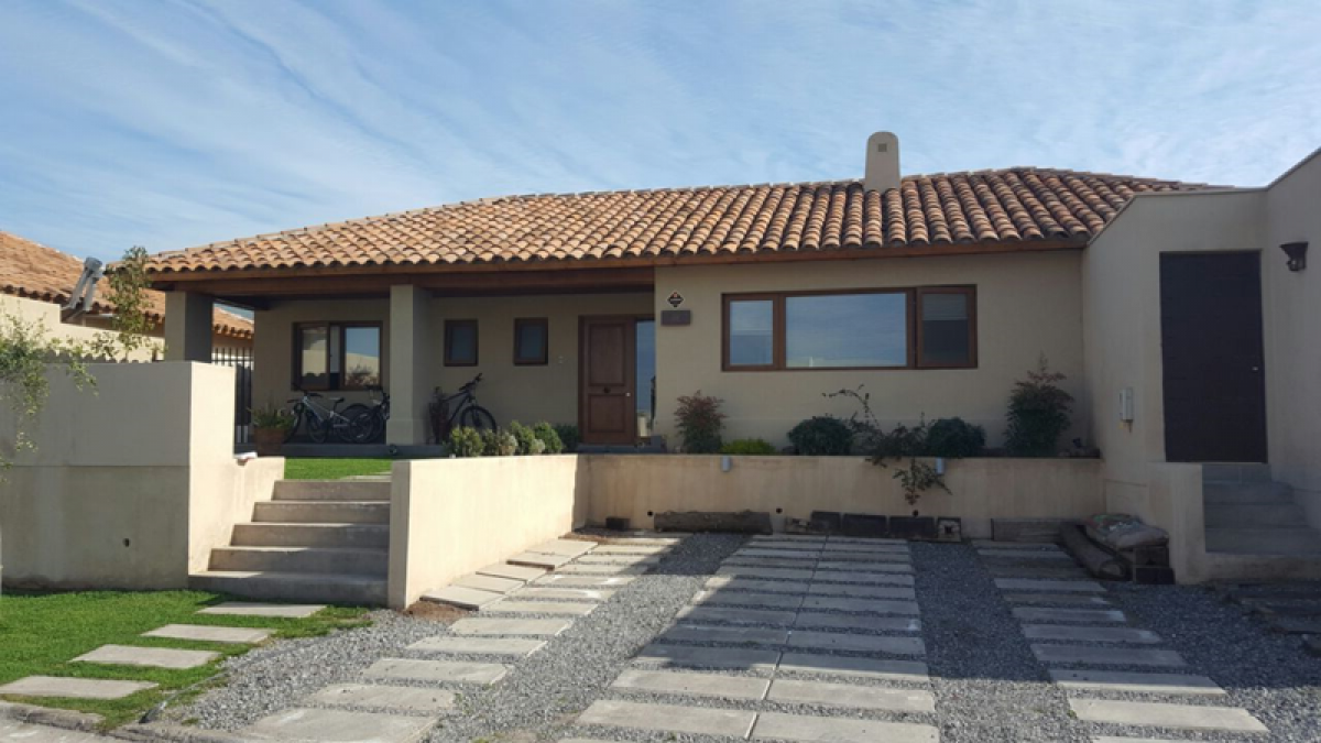 4 bedrooms House in Chacabuco, Chile No. 3312