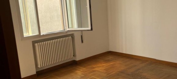 4 bedrooms House in Padua, Italy No. 339802 7