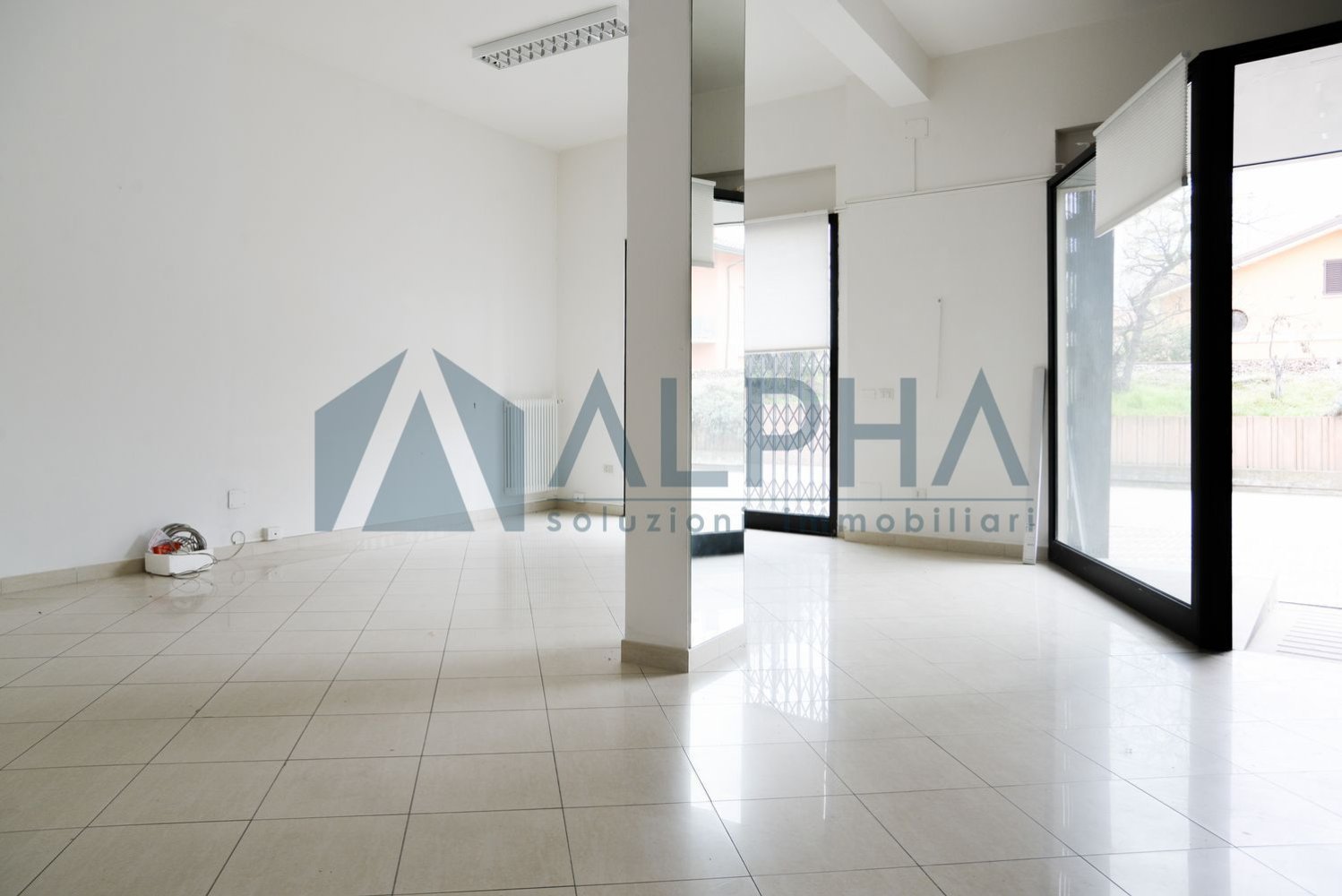 80m² Commercial property in Bellaria Igea Marina, Italy No. 128603