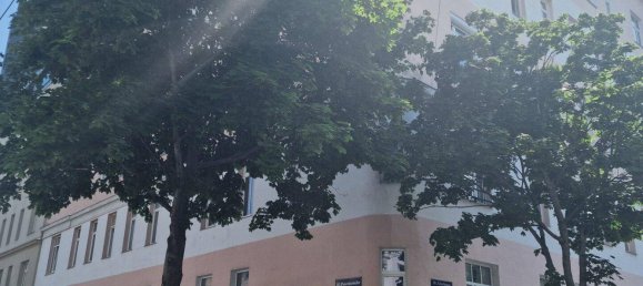 3 rooms Apartment in Brigittenau, Austria No. 44149 3