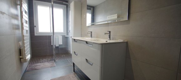 Дом с 5 спальнями в Либурн, Франция № 106478 9