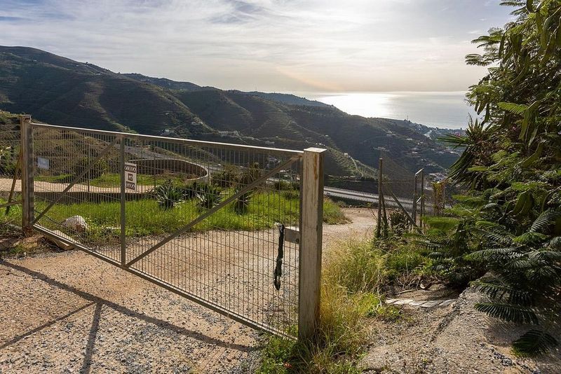 4334m² Land in Almunecar, Spain No. 227332