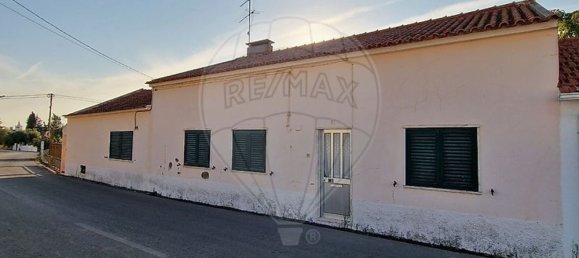 Casa de 3 dormitorios en Torres Novas, Portugal No. 26437 26