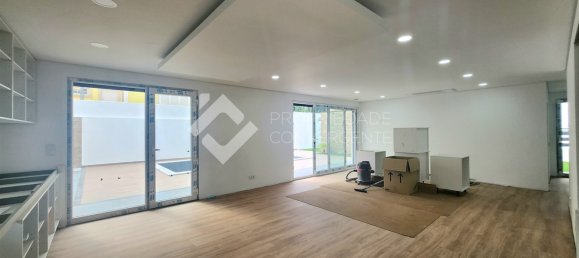 4 bedrooms House in Setubal, Portugal No. 145836 7