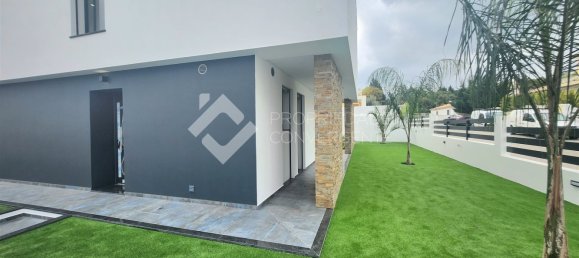 4 bedrooms House in Setubal, Portugal No. 145836 6