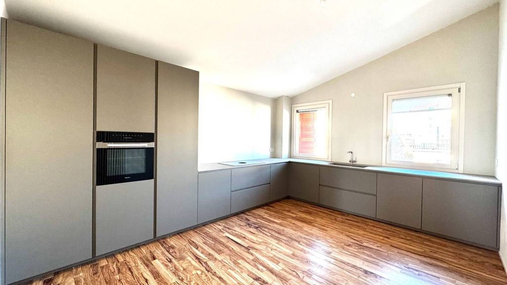 3 bedrooms Villa in Forlì, Italy No. 313164