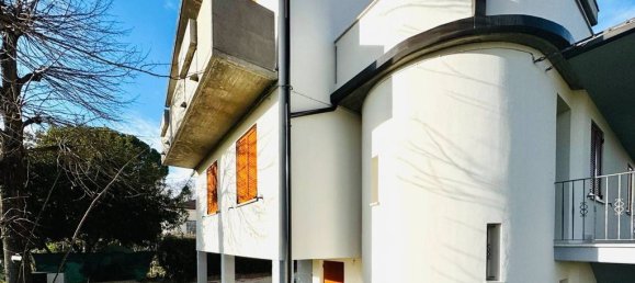 3 bedrooms Villa in Forlì, Italy No. 313164 41