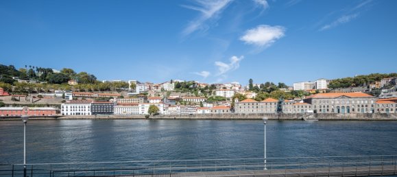 Casa de 2 dormitorios en Vila Nova de Gaia, Portugal No. 83305 2