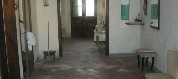 5 rooms House in Castelcucco, Italy No. 159736 3