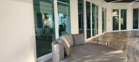 4 bedrooms Cafe / restaurant in Pattaya, Thailand No. 728 13