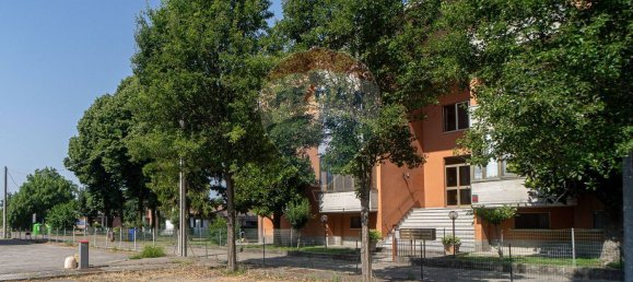 3 bedrooms Apartment in Parma, Italy No. 311293 22