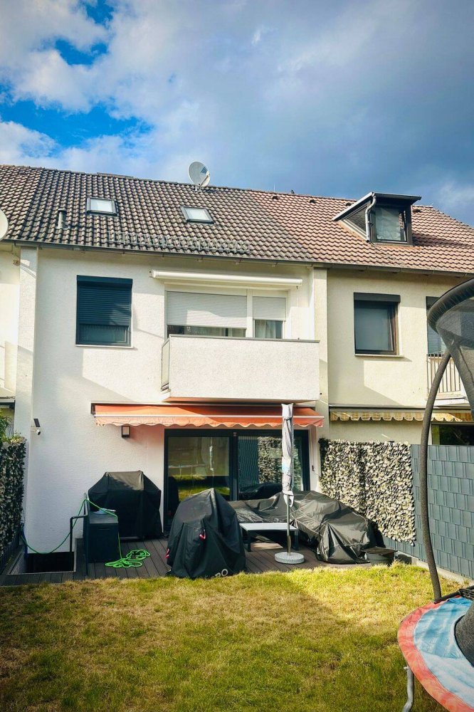 5 rooms Townhouse in Offenbach, Germany No. 296059