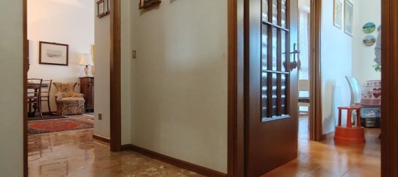 5 rooms Apartment in Alessandria, Italy No. 220397 8