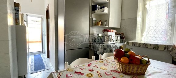 2 bedrooms Apartment in Rome, Italy No. 90540 11