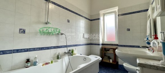 2 bedrooms Apartment in Rome, Italy No. 90540 19