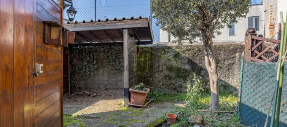 2 bedrooms House in Carimate, Italy No. 145763 5