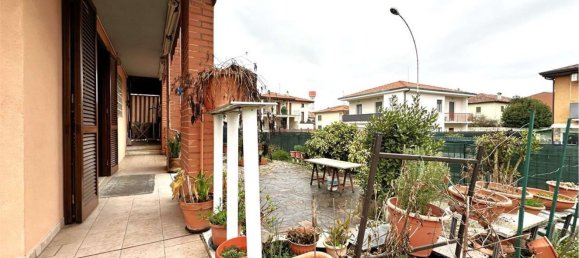 4 rooms Villa in Liscate, Italy No. 54718 12