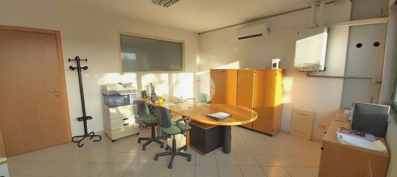 Entrepôt à Volpiano, Italy 287m² No. 83944 17