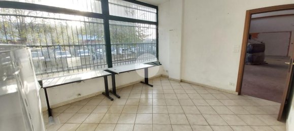 Entrepôt à Volpiano, Italy 287m² No. 83944 13