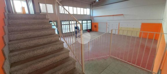 Entrepôt à Volpiano, Italy 287m² No. 83944 14