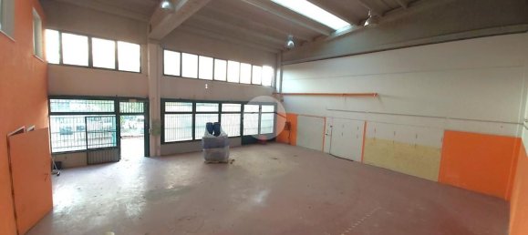 Entrepôt à Volpiano, Italy 287m² No. 83944 6