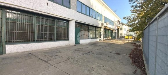 Entrepôt à Volpiano, Italy 287m² No. 83944 4